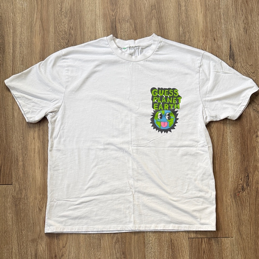 Guess Originals Plant Earth White Graphic T-Shirt (L)